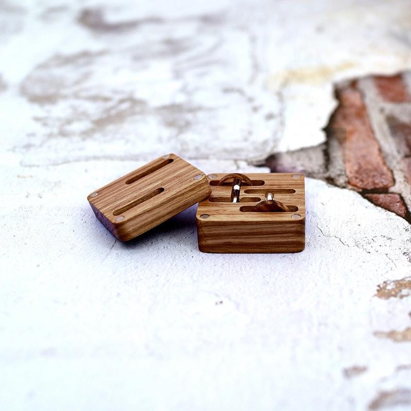E21Fポータブルスリーブボタンジュエリーウォルナットウッド - Cufflink Box Set のレビューと価格