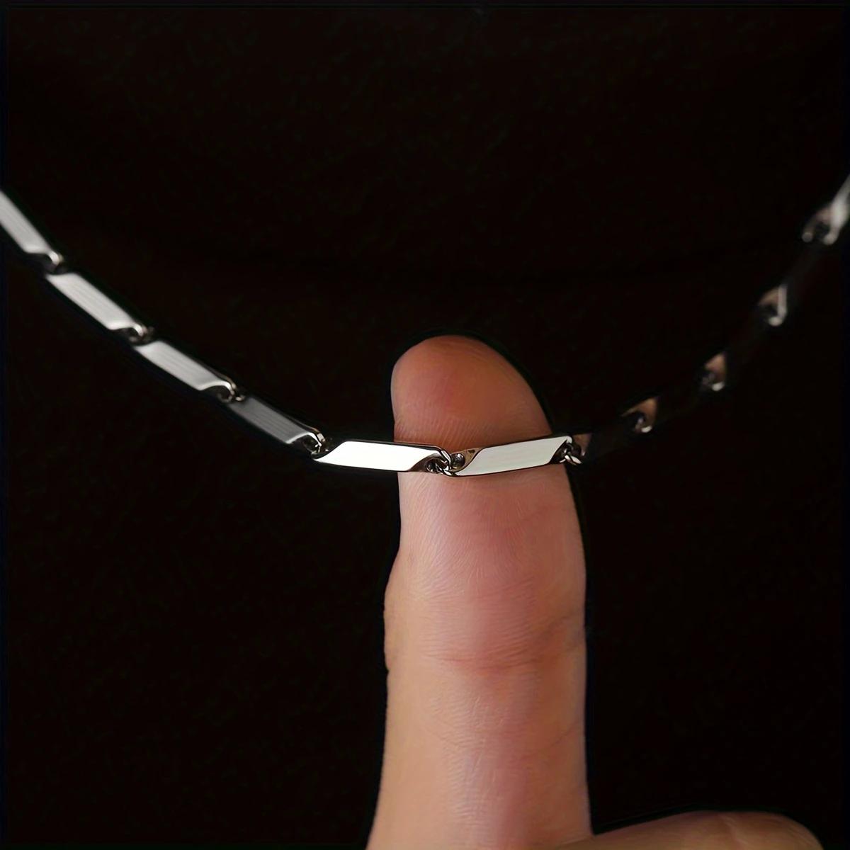 シルバーカラーの曲線クロスステンレススチールペンダントネック - Men'S Accessories Jewelry Brands のレビューと価格